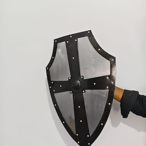 handcrafted medieval style 24&#39;&#39;Medieval Shield Knight Viking Crusader Wall Décor Armor shield gift