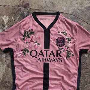 psg pink kit mbappe