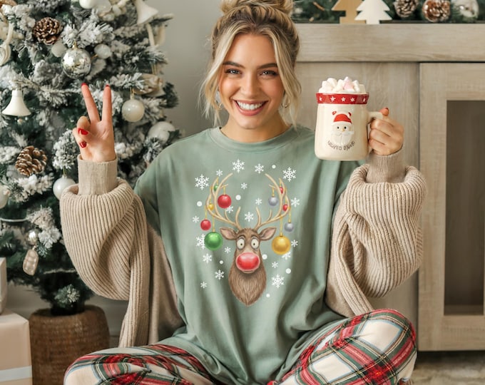 Reindeer Tee, Christmas Shirt, Holiday Graphic T-Shirt,