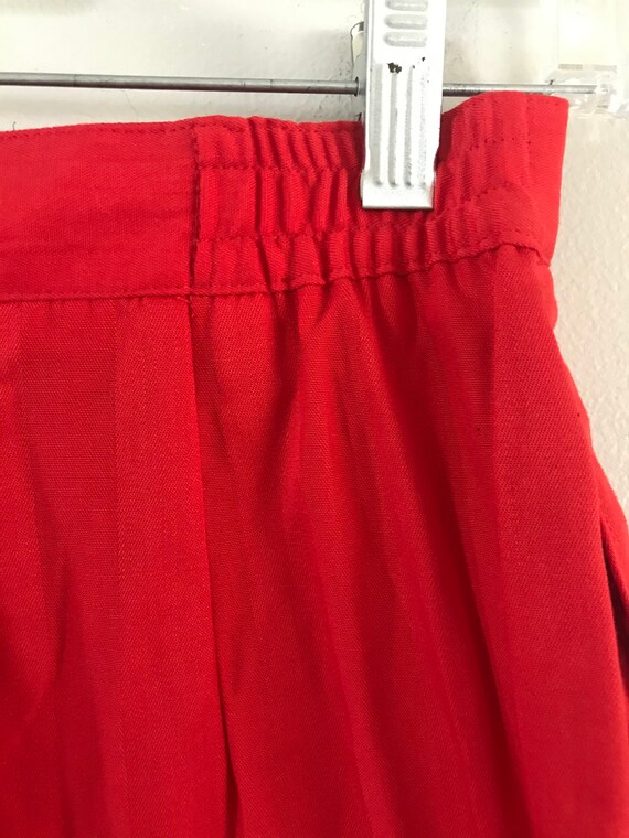 Red Shadow Stripe Shorts NWT sz 8 - image 5