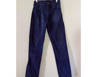 VTG 90s Wrangler 28x34 High Rise Straight Leg Jeans Made in USA