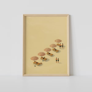 Puede incluir: Una impresión artística enmarcada representa una escena de playa con varias sombrillas a rayas rojas y blancas, tumbonas y pequeñas figuras de personas. La obra de arte tiene un estilo minimalista con una paleta de colores cálidos y arenosos.