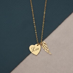 Collar con una carta del cielo, pequeñas alas de ángel, joya conmemorativa, regalo para la pérdida del esposo, colgante con un abrazo del cielo, collar minimalista con alas doradas. imagen 14