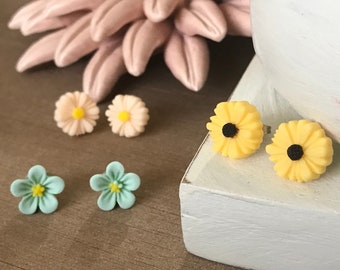 Daisy, Sunflower or Lily Flower Earrings | Stud Back Earrings | Full Bloom  Studs