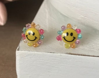 Daisy Smiley Face Flower Earrings | Gold Plated Stud Back Earrings