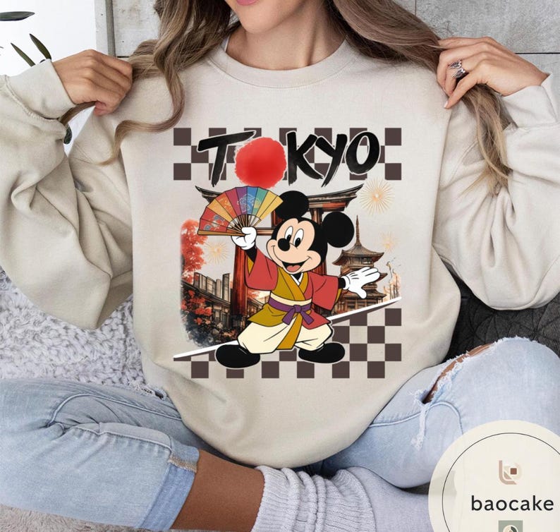 Camiseta de Mickey y sus amigos para el viaje a Disneyland Tokio 2026 con todos los personajes, camiseta personalizada para vacaciones familiares en Disney, camiseta estilo kimono de Mickey Japón imagen 12