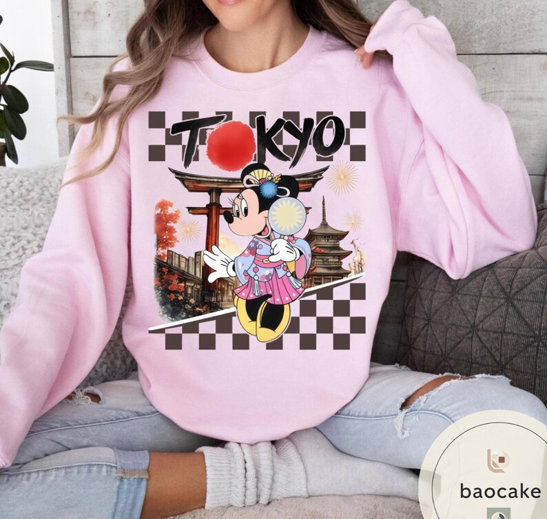 Camiseta de Mickey y sus amigos para el viaje a Disneyland Tokio 2026 con todos los personajes, camiseta personalizada para vacaciones familiares en Disney, camiseta estilo kimono de Mickey Japón imagen 11