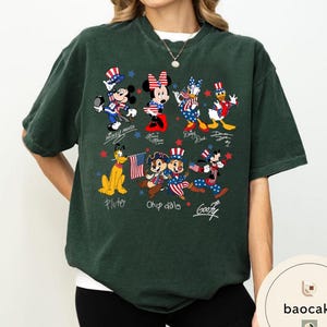 Mickey & Friends 4th Of July T-Shirt Sweatshirt, Disney Vacation Trip Tee, Patriotic Mickey Family Matching Trip 2026 Shirt Gift bild 15