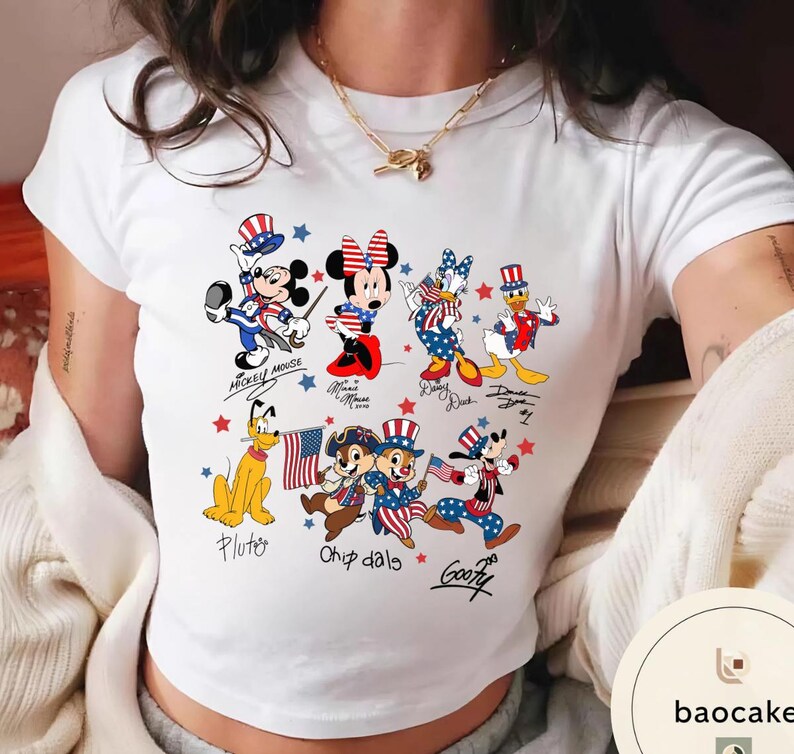 Mickey & Friends 4th Of July T-Shirt Sweatshirt, Disney Vacation Trip Tee, Patriotic Mickey Family Matching Trip 2026 Shirt Gift bild 3