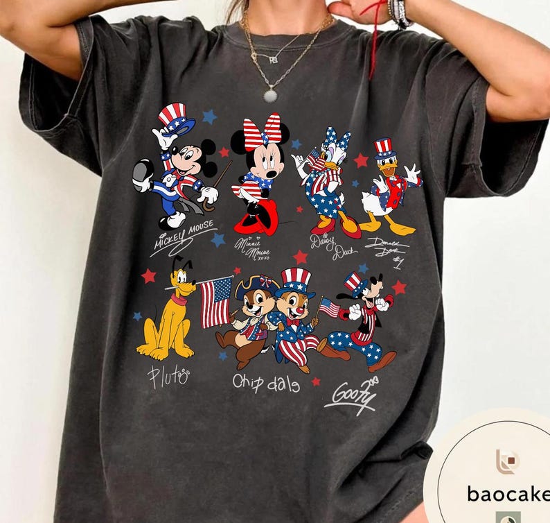 Mickey & Friends 4th Of July T-Shirt Sweatshirt, Disney Vacation Trip Tee, Patriotic Mickey Family Matching Trip 2026 Shirt Gift bild 10