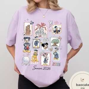 Personalized Mickey & Friends Senior 2026 Shirt, Senior Trip Disney Graduation 2026 Tee, Disney Graduation 2026 Shirt, Disney Grad Squad Tee bild 9