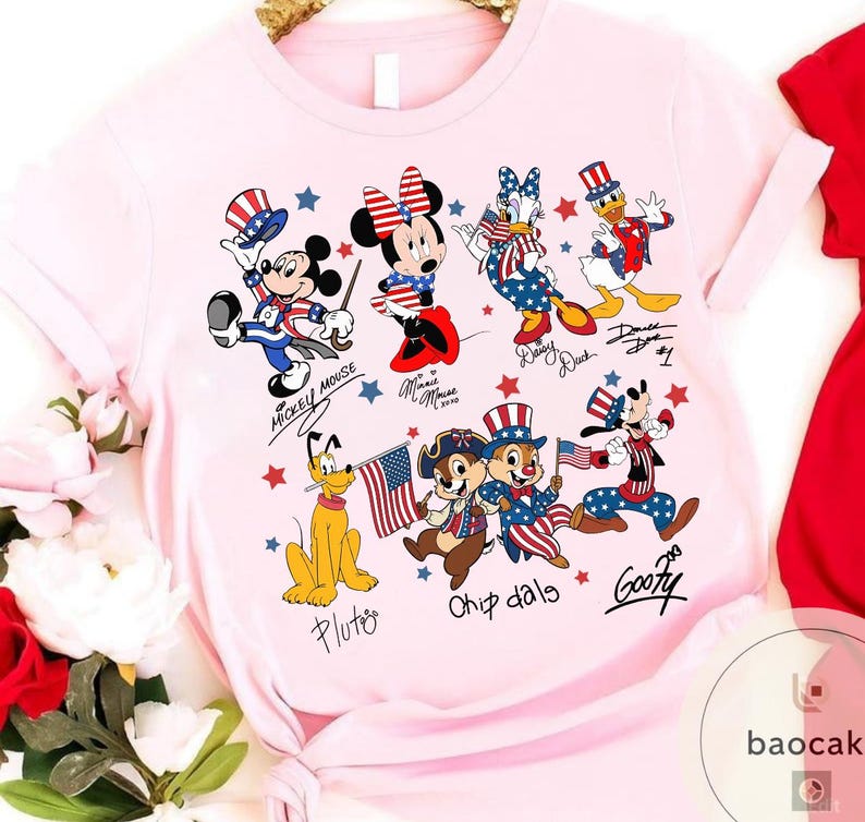Mickey & Friends 4th Of July T-Shirt Sweatshirt, Disney Vacation Trip Tee, Patriotic Mickey Family Matching Trip 2026 Shirt Gift bild 7