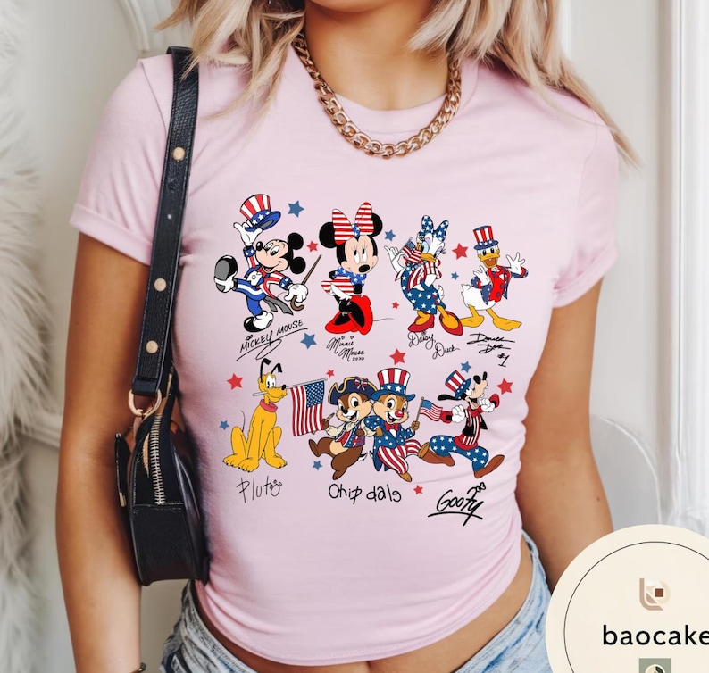 Mickey & Friends 4th Of July T-Shirt Sweatshirt, Disney Vacation Trip Tee, Patriotic Mickey Family Matching Trip 2026 Shirt Gift bild 4
