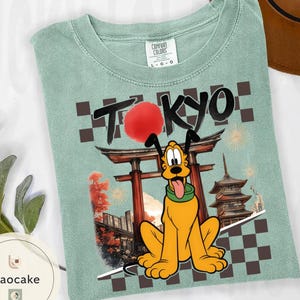 Camiseta de Mickey y sus amigos para el viaje a Disneyland Tokio 2026 con todos los personajes, camiseta personalizada para vacaciones familiares en Disney, camiseta estilo kimono de Mickey Japón imagen 13