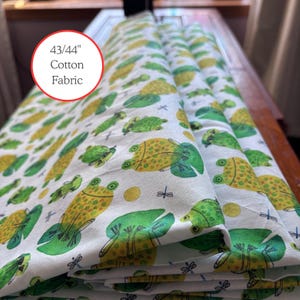 100% Cotton-White Frogtastic Frogs (08)