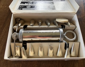 Ateco Vintage Decorating Icing Set Tips & Piping Syringe