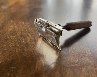Gem 1912 Style Single Edge Safety Razor Chain Link