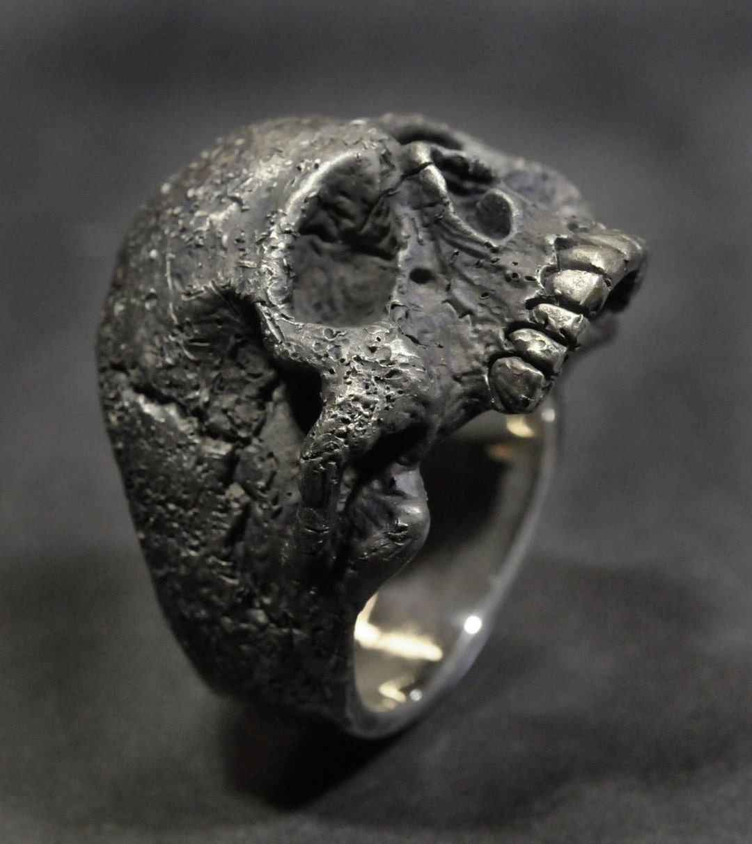 Skull Ring Silver Skull Ring Small medium Skull Ring Mens and Womens Silver Skull Ring Decayed Vintage Finish Etsy Canada