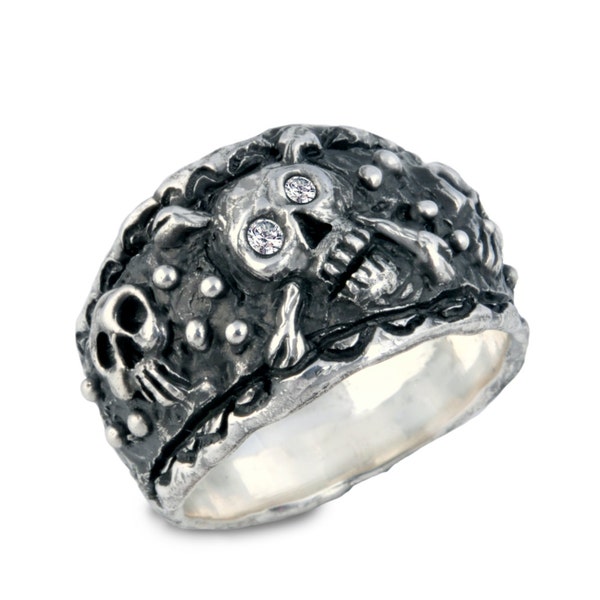 Silver skull ring, Womens Skull Ring,Pirate Ring, Skull and Crossbones Pirate Ring,Diamond Skull Ring,