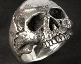 Silver Skull Ring, Small - Medium size, Mens or Women&#39;s Custom Sterling Silver Skull Ring