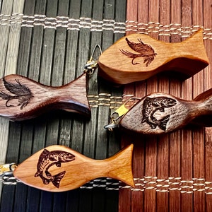 Soporte magnético para caña de pescar con mosca / Regalo para pesca con mosca / Regalo para el Día del Padre / Regalo para pescadores / Cumpleaños / Protector de caña / Accesorio de pesca único imagen 1
