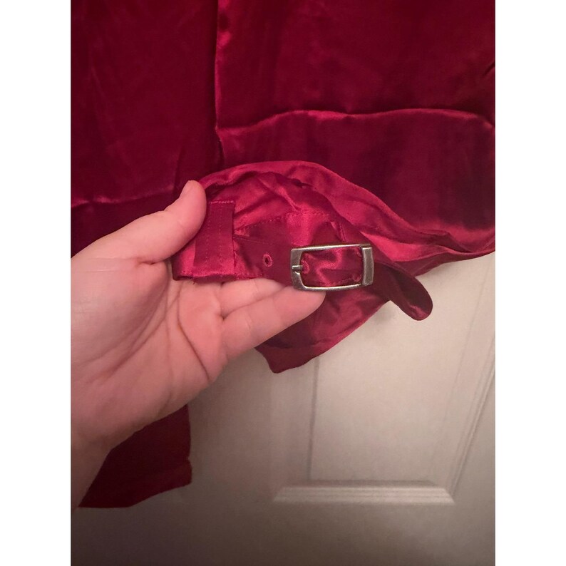 Joie Vintage NEW 195 Bandit Red 100% Silk Cropped Pants Buckle Detail Size 6 image 3