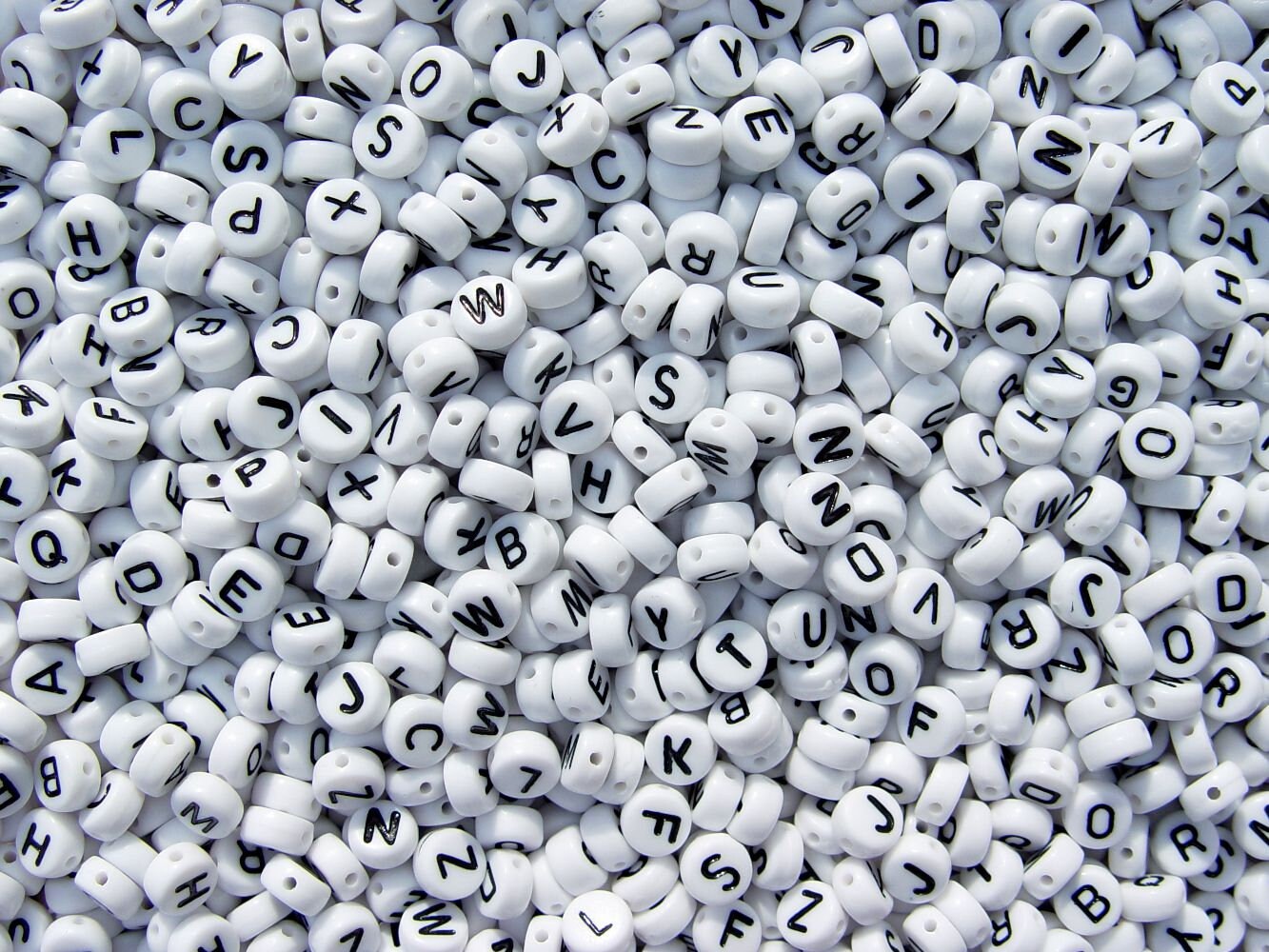 500PCS White Letter Beads for Bracelets Making, India