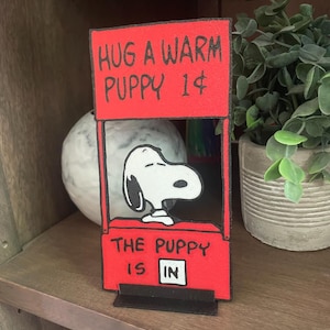 Snoopy Display Hug a puppy