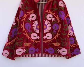 Blommig Suzani-sammetsjacka | Broderad vinterbomull | Boho överrock Broderad blommig jacka Duster Boho hantverksmässig statementjacka