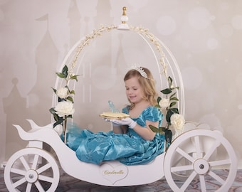 SNOW WHITE CARRIAGE  [cannot be ordered online due to custom freight shipping]