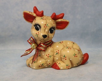 Christmas Reindeer, Laying baby reindeer, Hand painted Ceramic deer, Kimple Softy Baby deer, Holly Berry Stuffed Deer, Hand painted reindeer