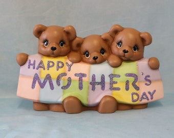Happy Mother’s Day Bear Sign, Ceramic Bears, Collectible Bears, Bear with Quilt Sign, Happy Mother’s Day Quilt, Ceramic Sign, Gift for Mom