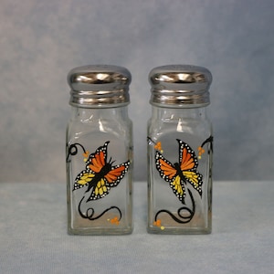 Monarch Butterfly Salt & Pepper Shakers, Hand Painted Salt and Pepper Shaker, yellow orange Monarch butterfly, glass salt pepper shakers