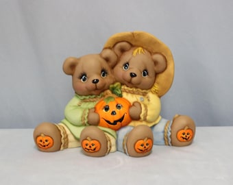Ceramic Scarecrow Bears, Collectible Cuddle Bear, Clay Magic Bear Mold, Fall Bears with  Pumpkins, Holiday Bears, Keepsake Bear Gifts
