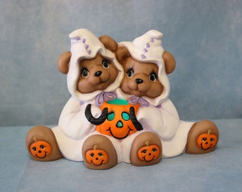 Halloween Ghost Bear Set, Ghost Cuddle Bears, Hand Painted Halloween Ceramic, Collectible Bears in Ghost Costumes with Jack O Lantern