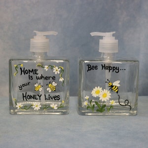 Hand Painted Bumble Bee Soap Dispenser: Daisy Decor