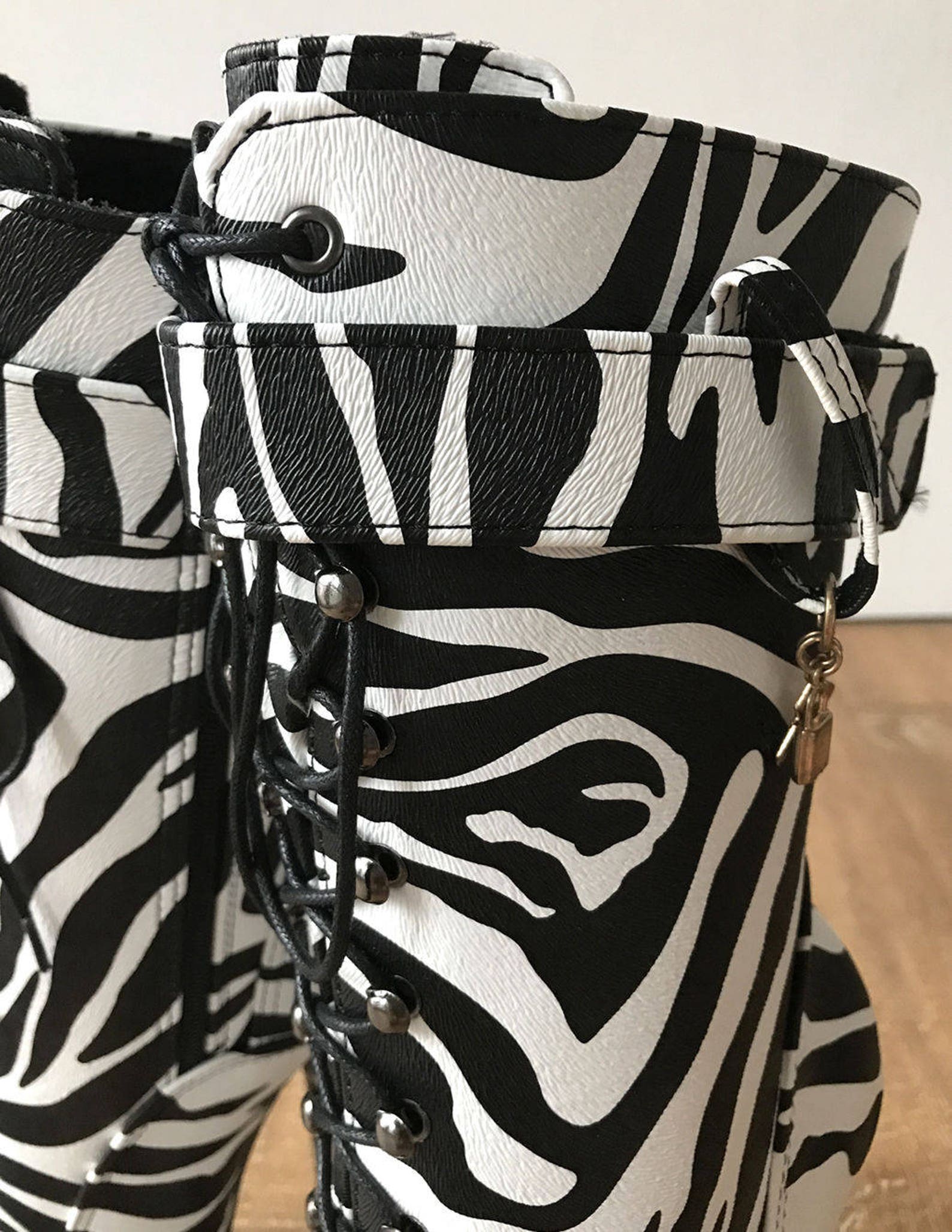 18cm ballet zebra print textured calf hi fetish boot charm burlesque dominatrix 18cm ballet zebra print textured calf hi fetish boot charm burlesque dominatrix