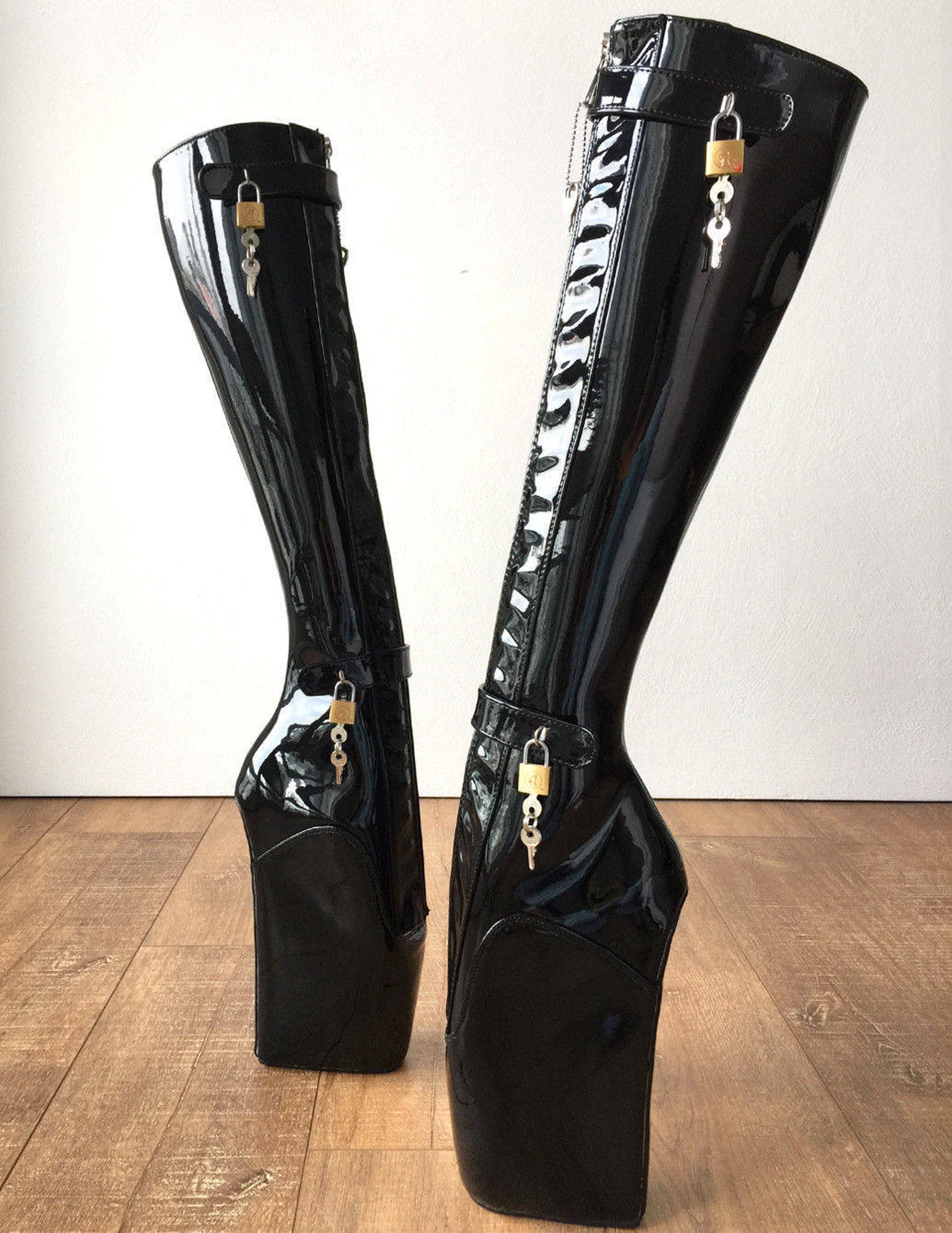 rtbu 6 keys locking zip beginner ballet wedge boot fetish dominatrix black