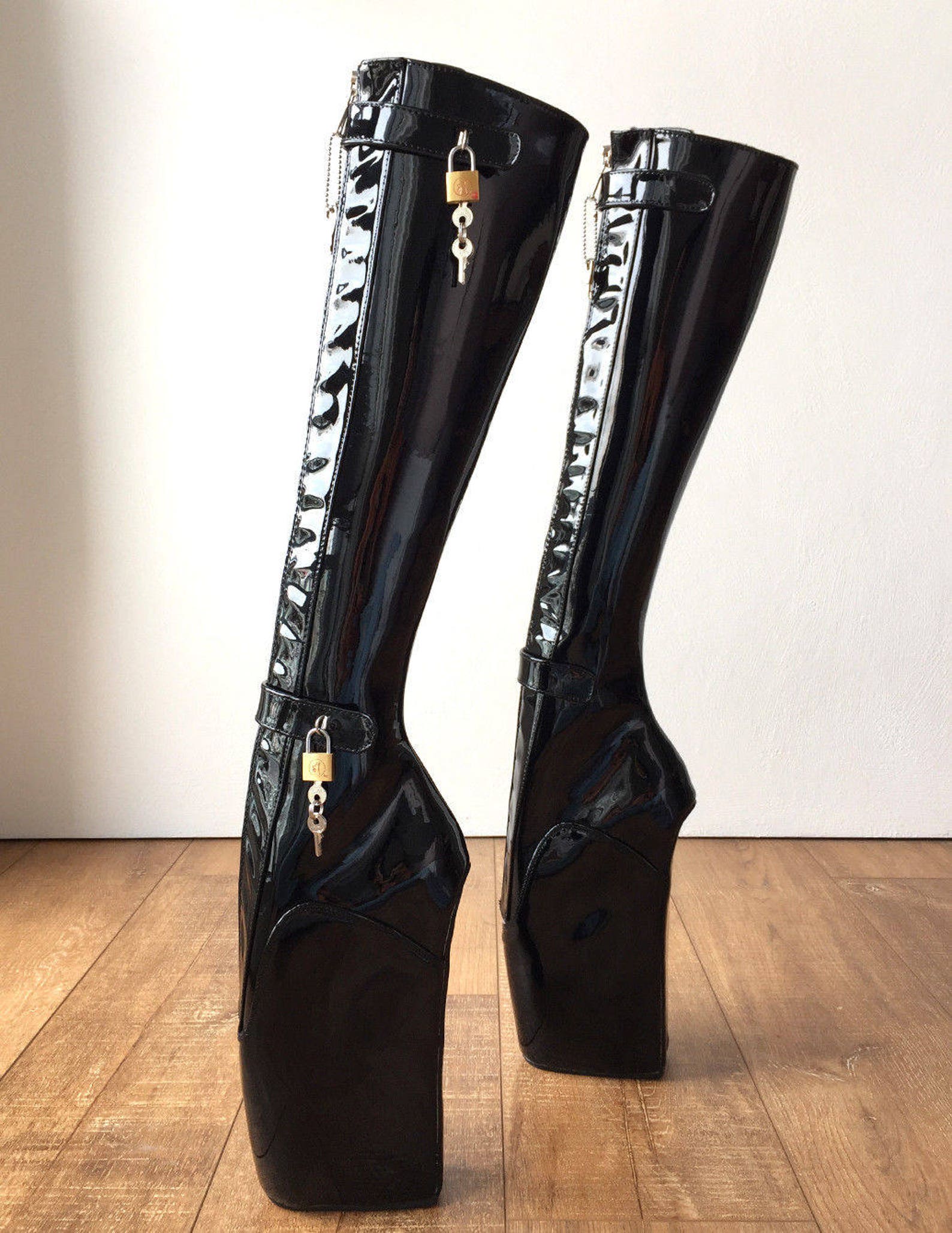 rtbu 6 keys locking zip beginner ballet wedge boot fetish dominatrix black