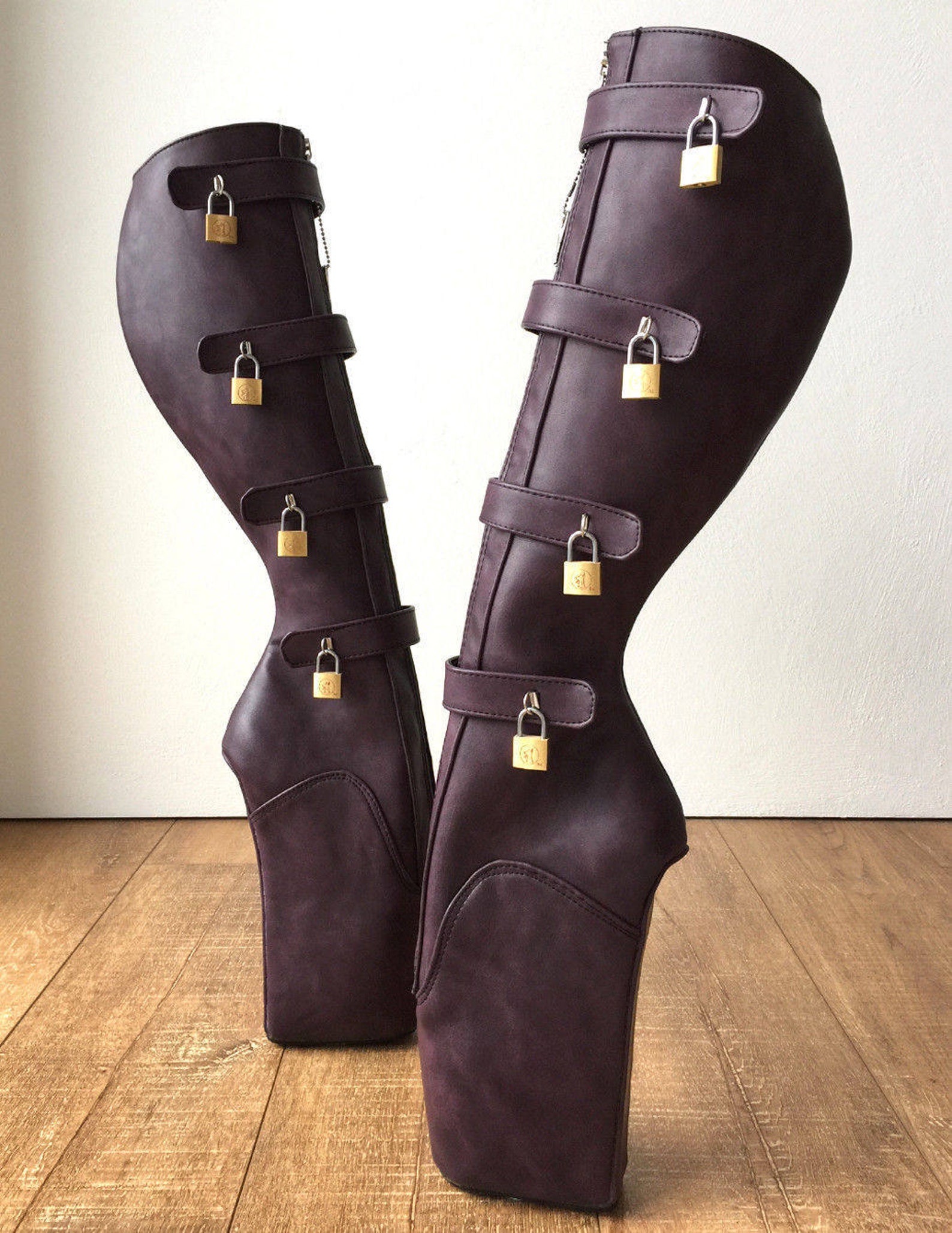 18cm 10 keys lockable beginner ballet wedge boot heelless fetish purple rub-off