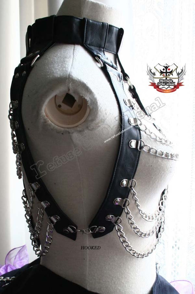 Medieval Warrior Chain Armor Guard Goth Punk Rib Cage Choker Leather Vest Larp Corset Metal Bondage