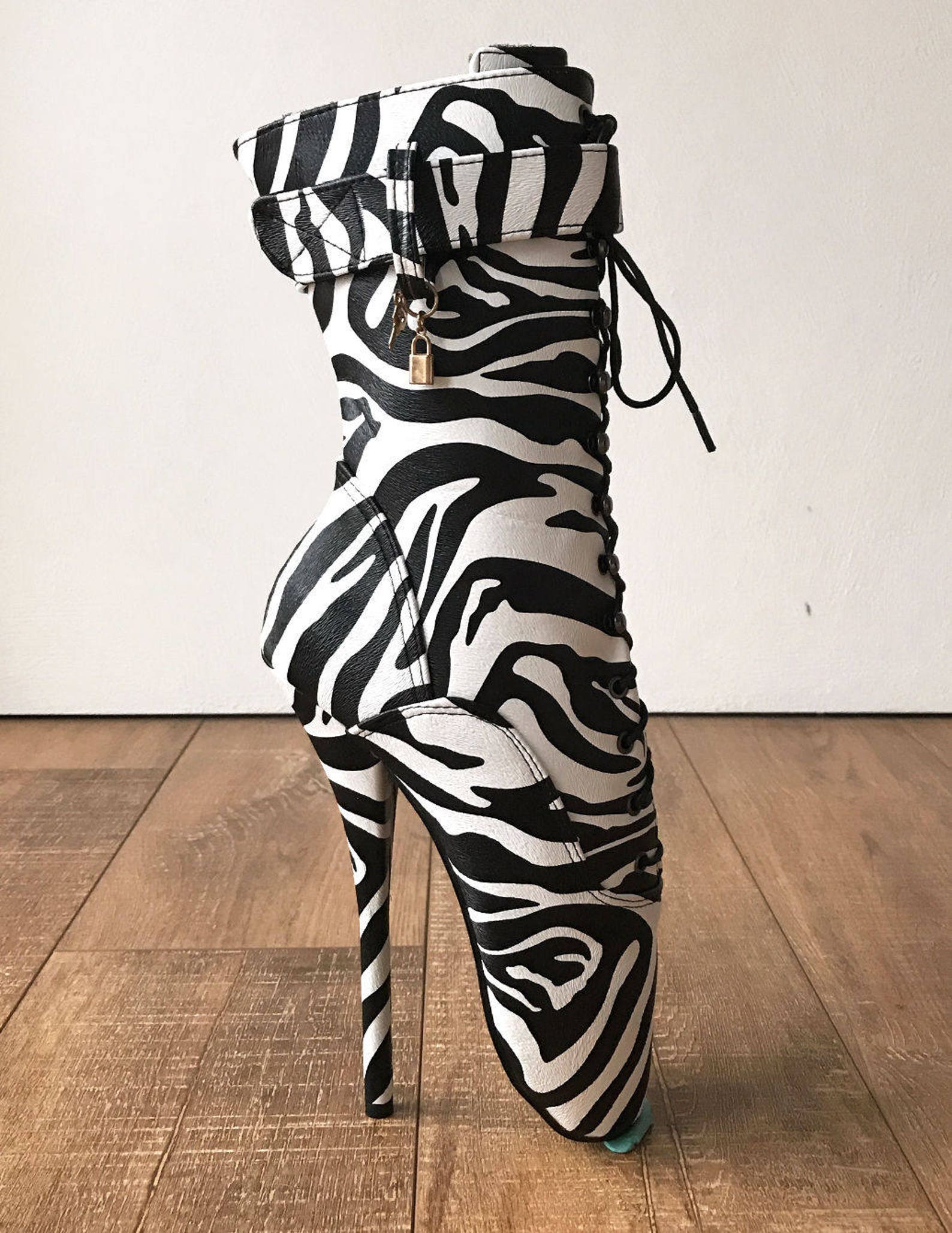 18cm ballet zebra print textured calf hi fetish boot charm burlesque dominatrix 18cm ballet zebra print textured calf hi fetish boot charm burlesque dominatrix