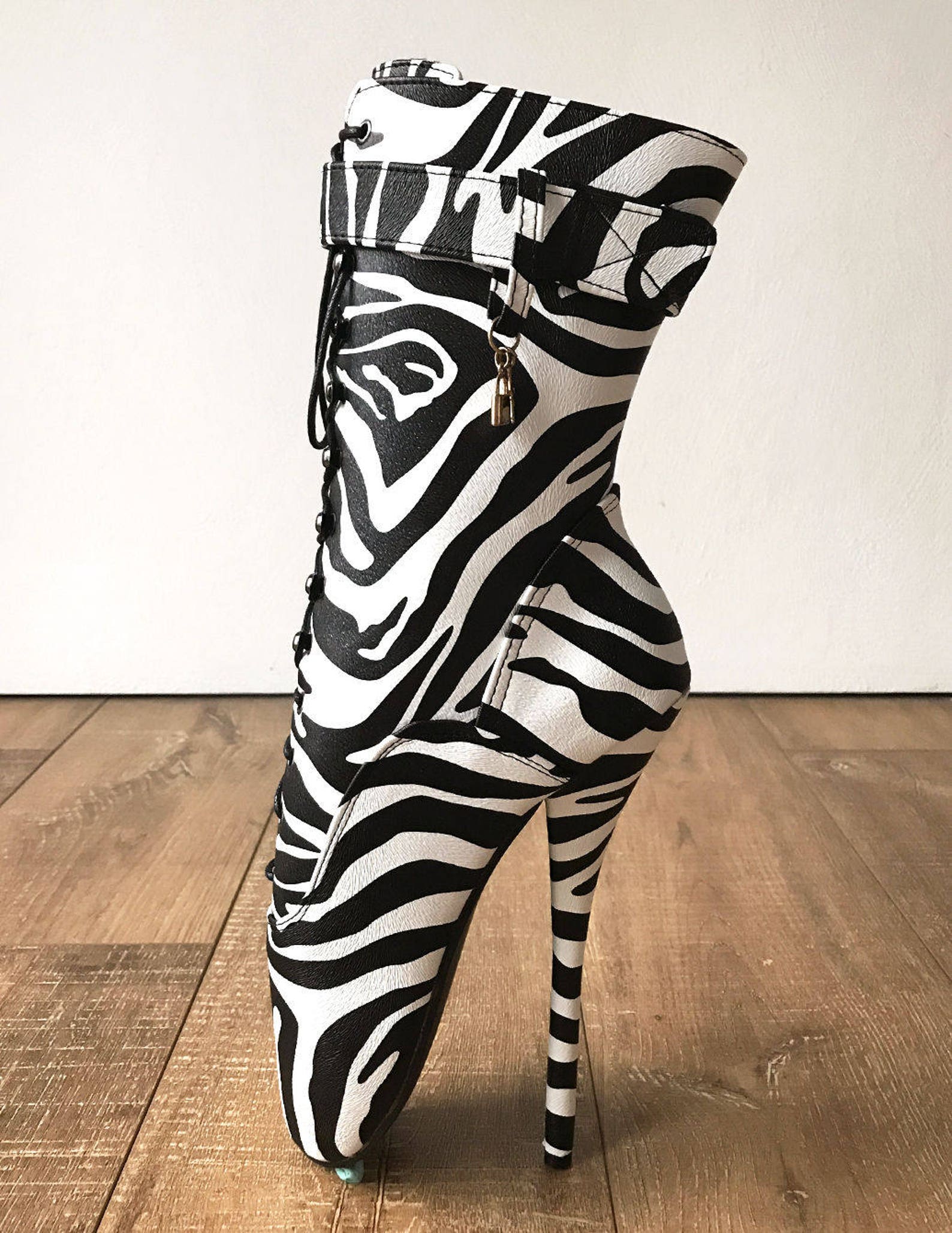 18cm ballet zebra print textured calf hi fetish boot charm burlesque dominatrix 18cm ballet zebra print textured calf hi fetish boot charm burlesque dominatrix