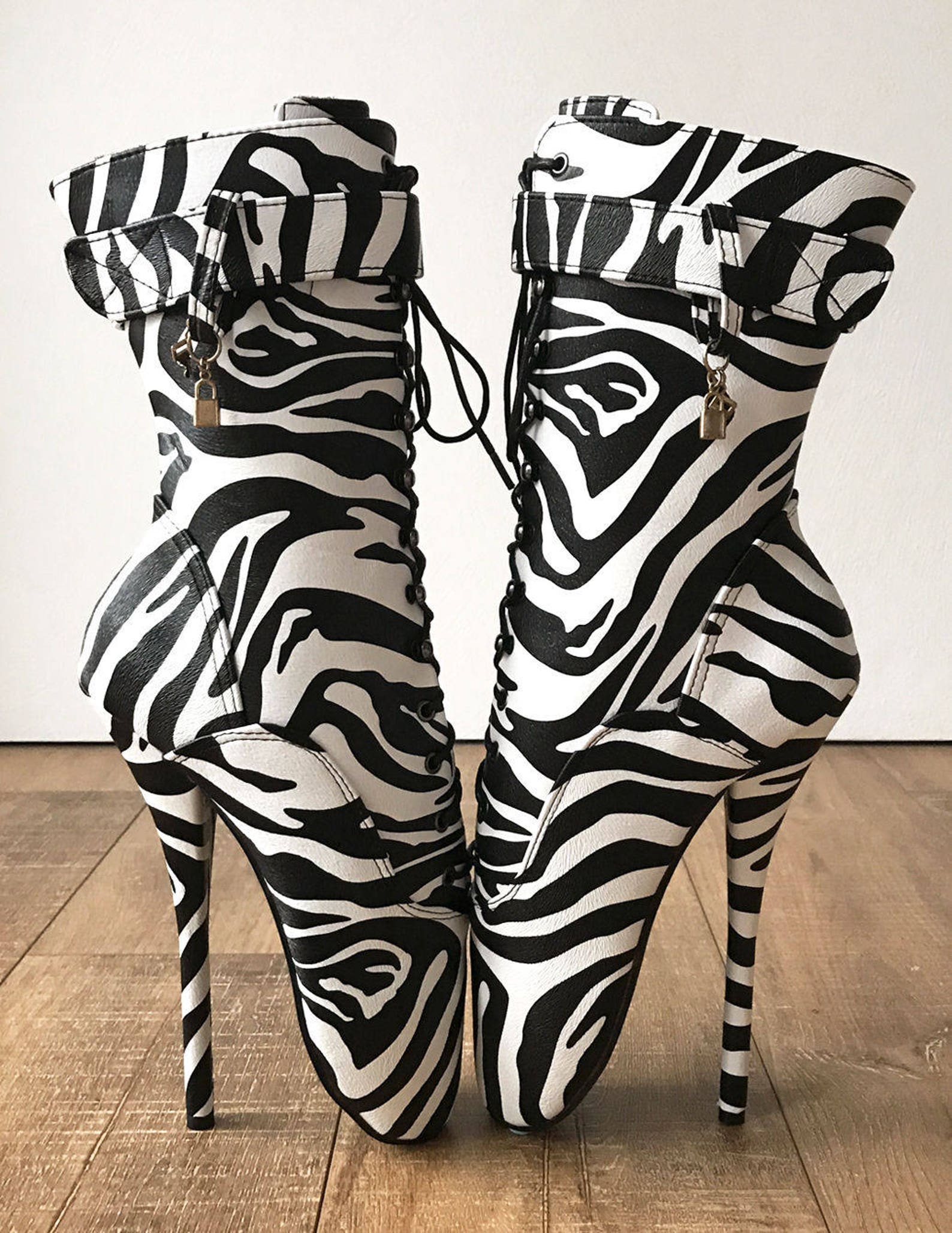 18cm ballet zebra print textured calf hi fetish boot charm burlesque dominatrix 18cm ballet zebra print textured calf hi fetish boot charm burlesque dominatrix