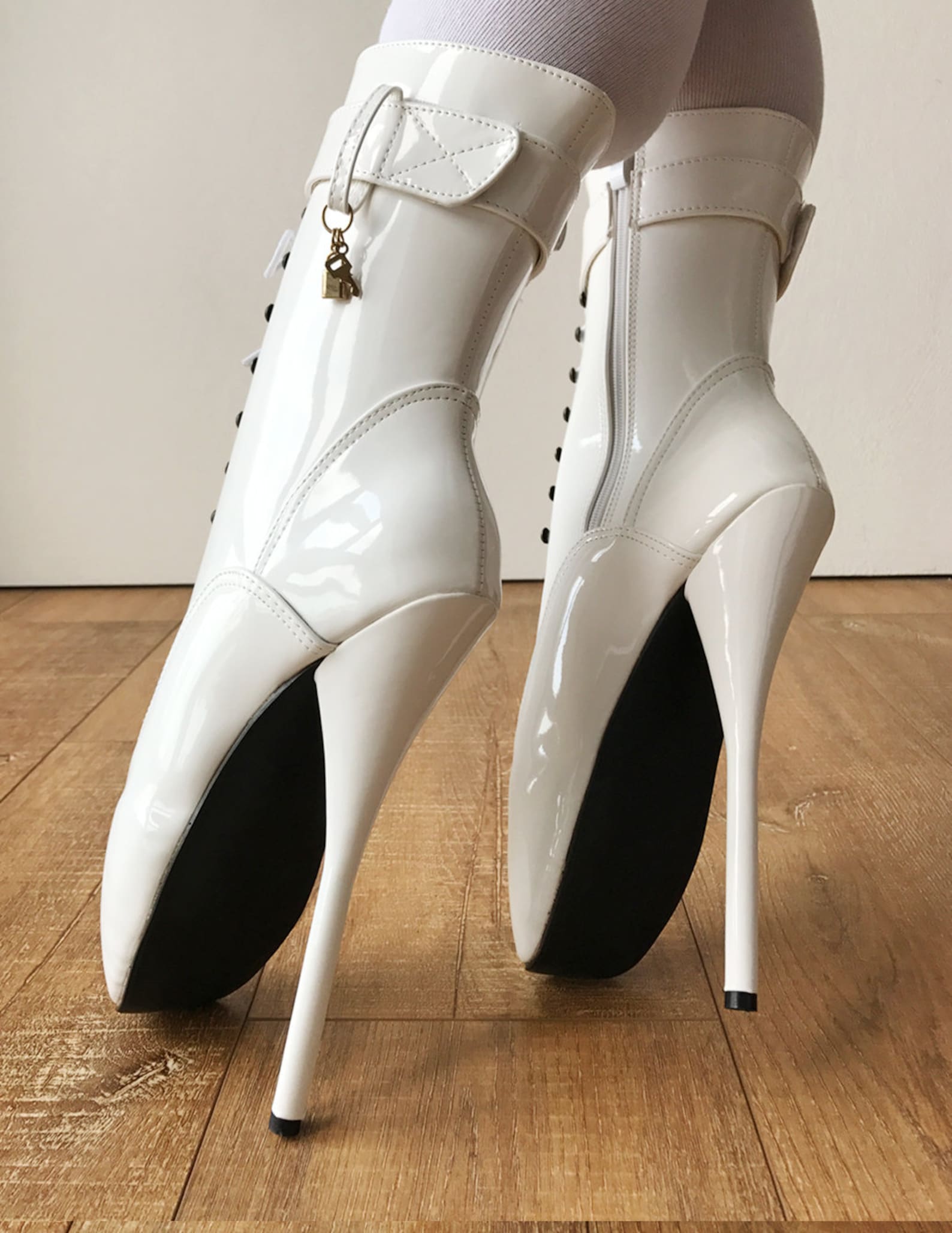 rtbu ballet stiletto hi heel pointe charm burlesque white patent