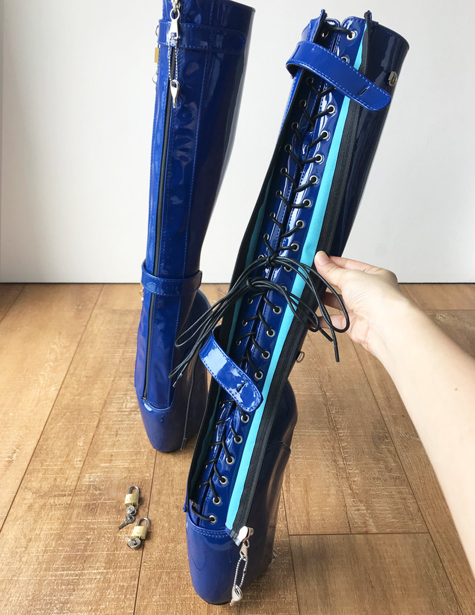 rtbu 6 keys locking zip beginner ballet wedge boots fetish dominatrix blue patent