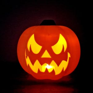 3D Printed Halloween Pumpkin Lantern with LED Tealight | Spooky Jack-O’-Lantern Decor | Cute Glowing Halloween Decoration