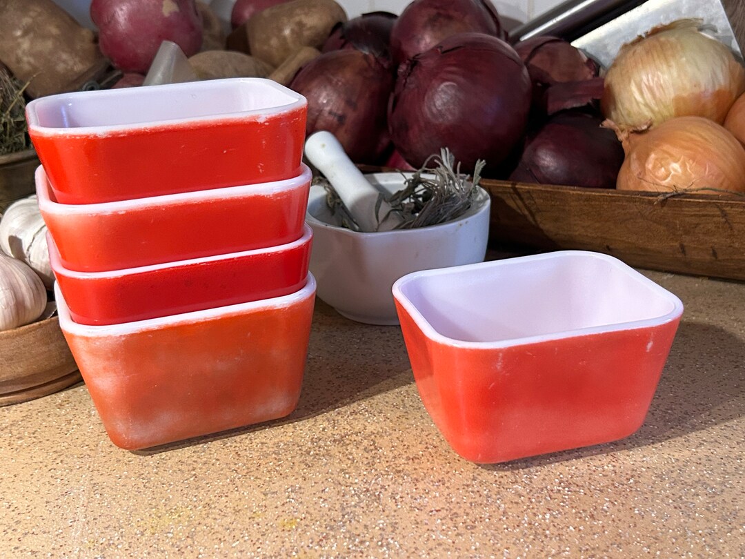 1940's Pyrex Red Fridgie Dishes no Lids Set of 5 Etsy