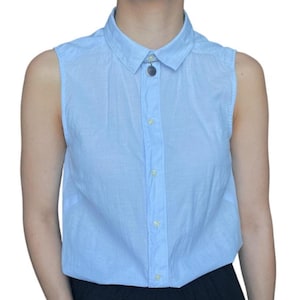 H&M Blue Cropped Sleeveless Button Up Shirt Size S