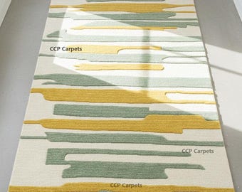 Modern Abstract Area Rug Hand Tufted Large Carpet for Living Room Wavy Geometric Rug Mid Century Modern Home Decor Aesthetic Green Gold Rug